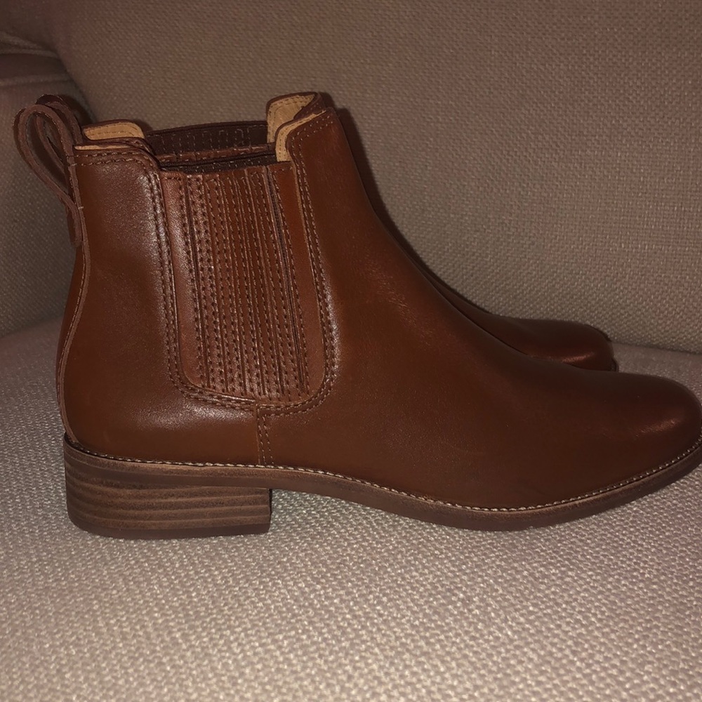 Madewell Chelsea boot